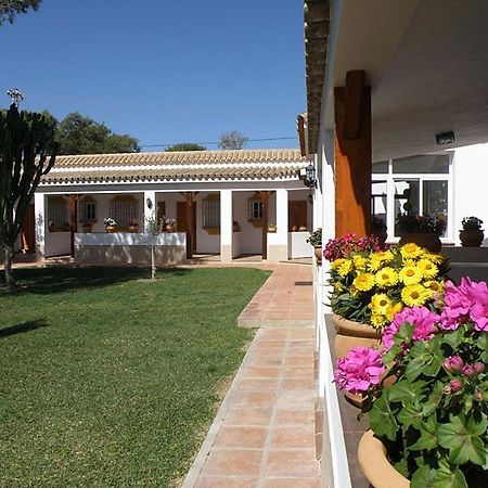 Hostal Las Acacias Los Canos De Meca Zewnętrze zdjęcie