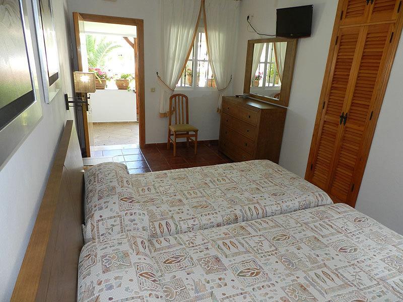 Hostal Las Acacias Los Canos De Meca Zewnętrze zdjęcie